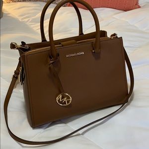 Micheal Kors Purse